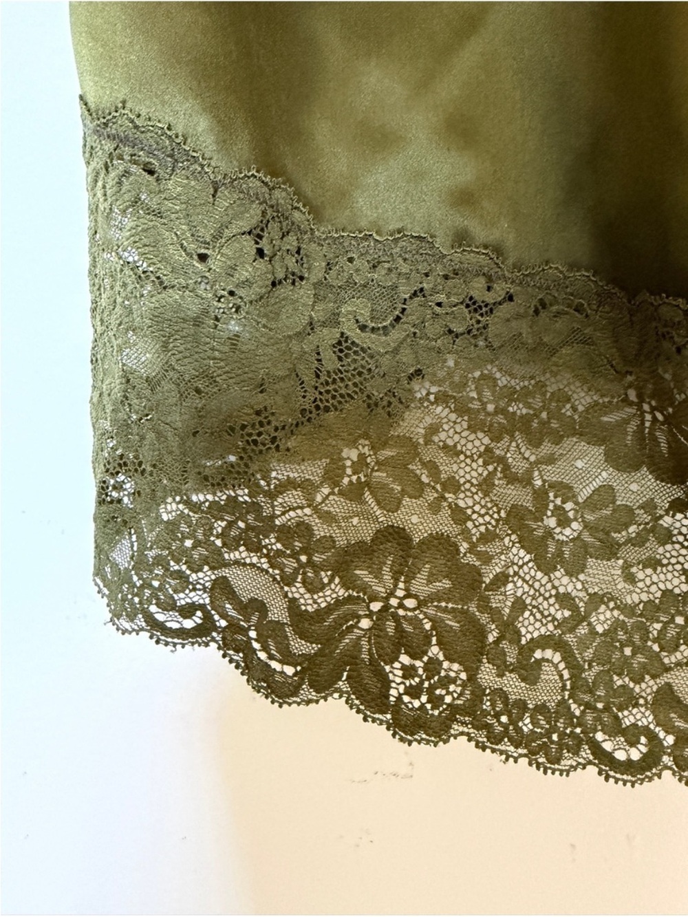 Silk reformation dress in moss green - Picture 7 of 11
